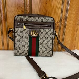Gucci crossbody bag